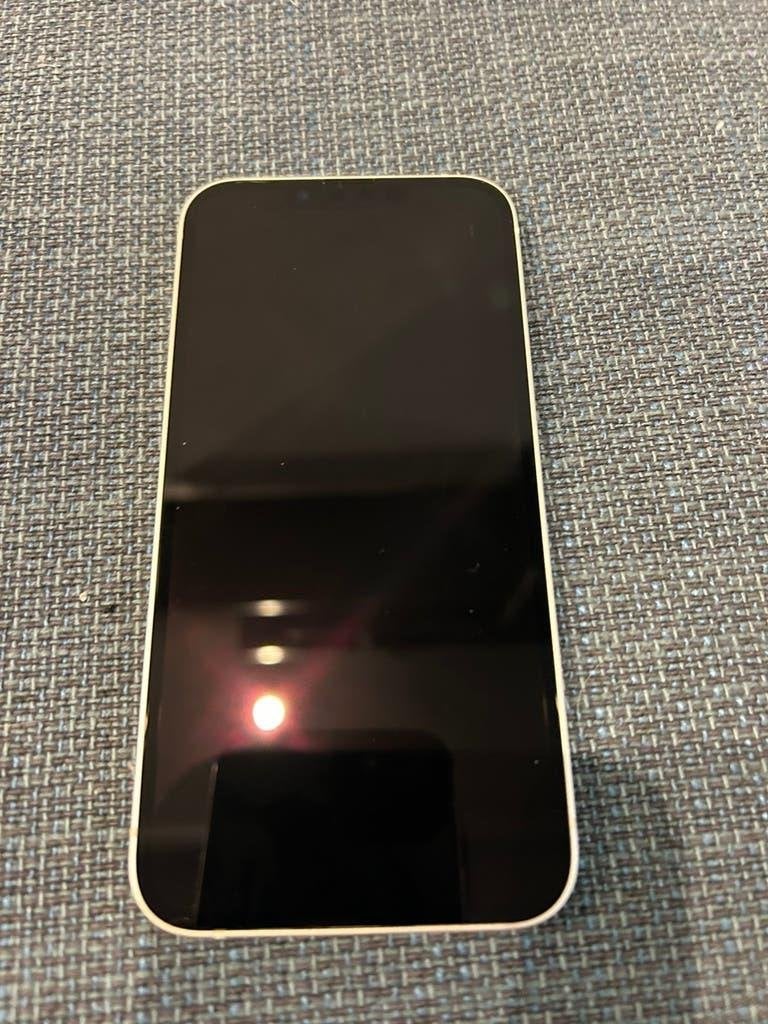 Iphone 13 voor onderdelen - zeer nette staat, Telecommunicatie, Iphone, Wit, Iphone, IPhone 13