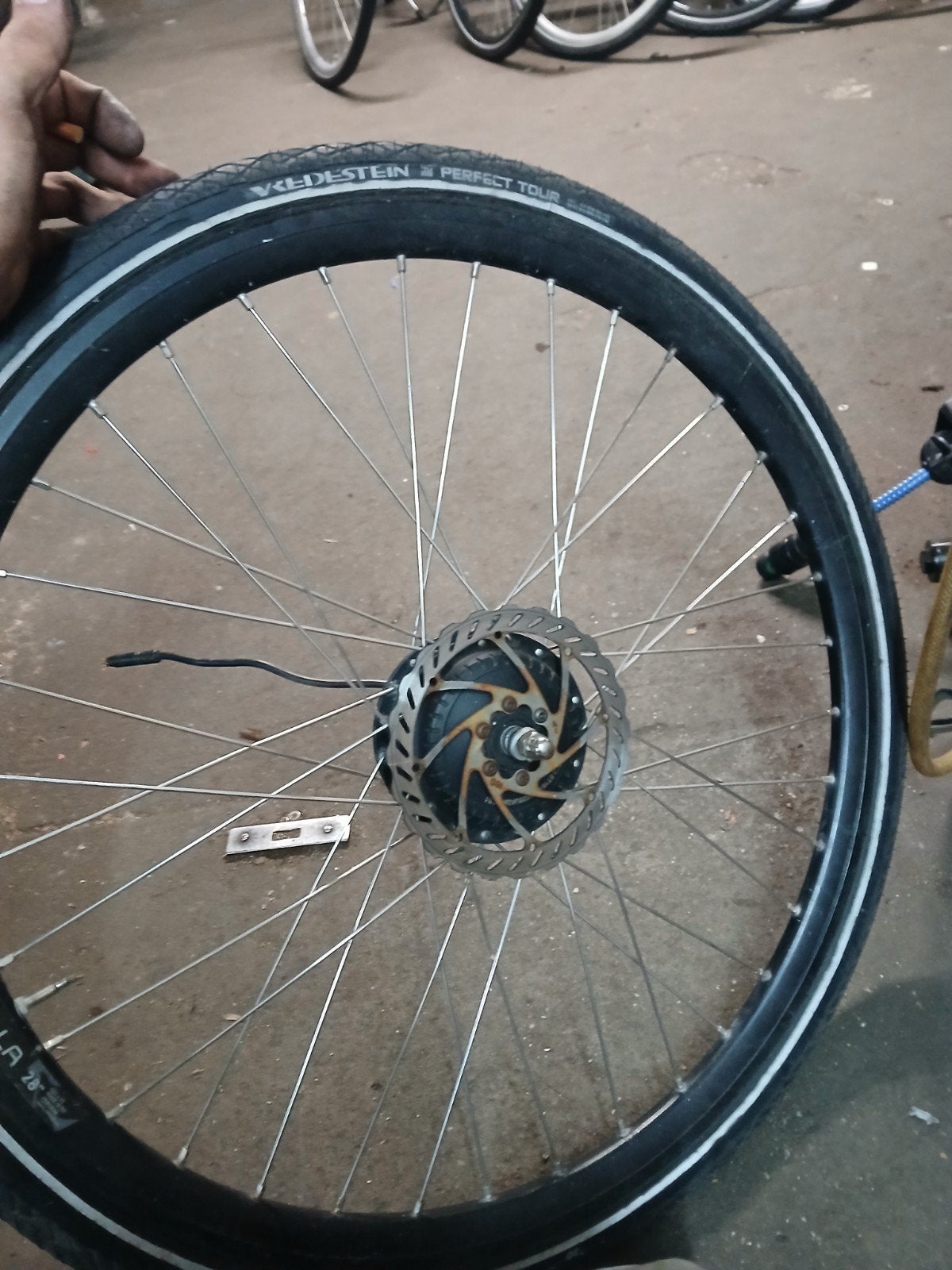 stella voorwiel motor met schijfrem, Ophalen, Motor