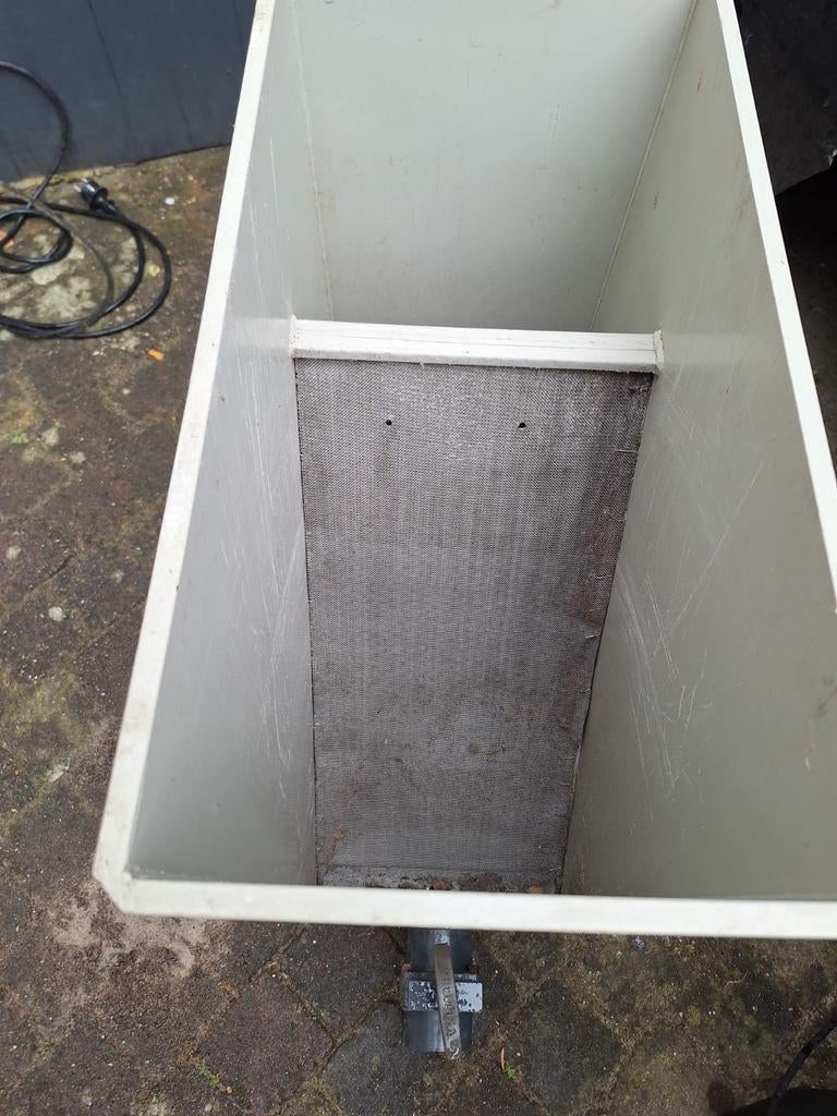 Zeef filter incl kraan en afdekdeksel, Tuin en Terras, Vijver-toebehoren, Ophalen, Vijverfilter