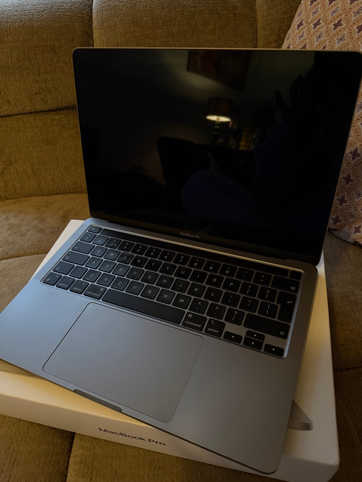 Foto 3 van Apple MacBook Pro (M2, 2022)