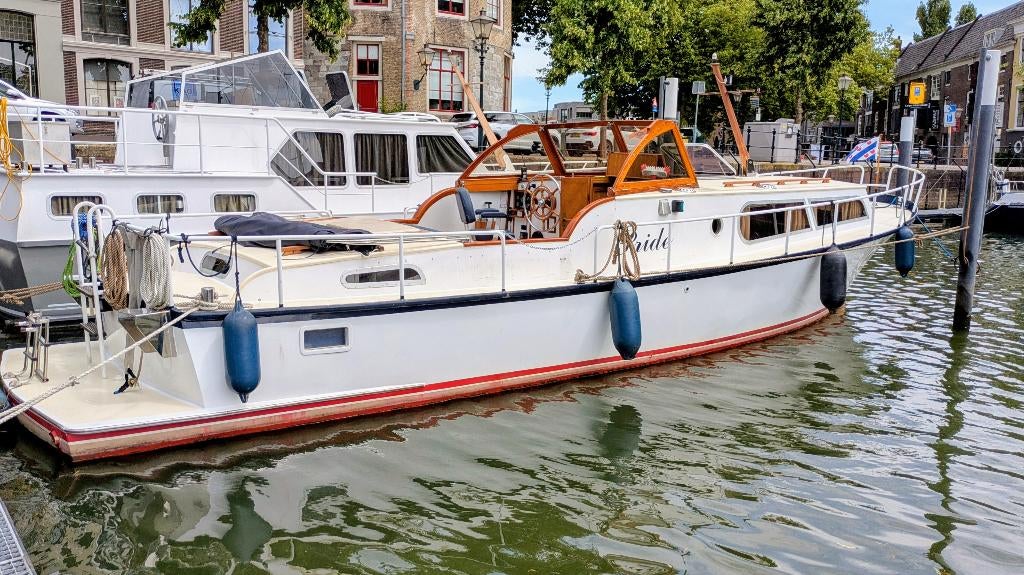 Pracht Akerboom, inr. Mogelijk. Douche, 2pers bed 4 sl etc, Watersport en Boten, Motorboten en Motorjachten, Ophalen of Verzenden