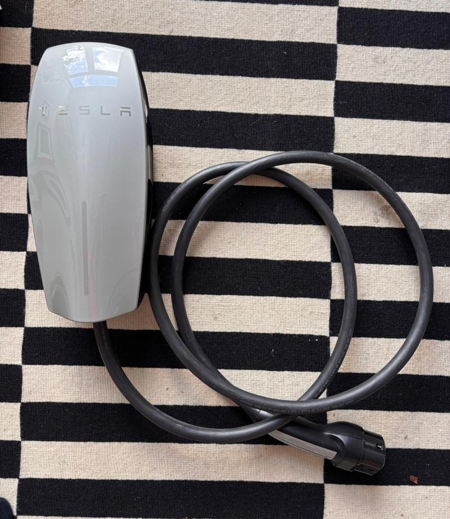 Tesla lader / wall connector Gen 2, Ophalen of Verzenden, Zo goed als nieuw, Laadkabel