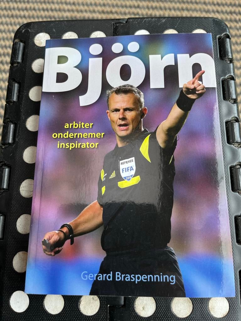 Björn Kuipers: Arbiter, Ondernemer, Inspirator, Ophalen of Verzenden, Zo goed als nieuw