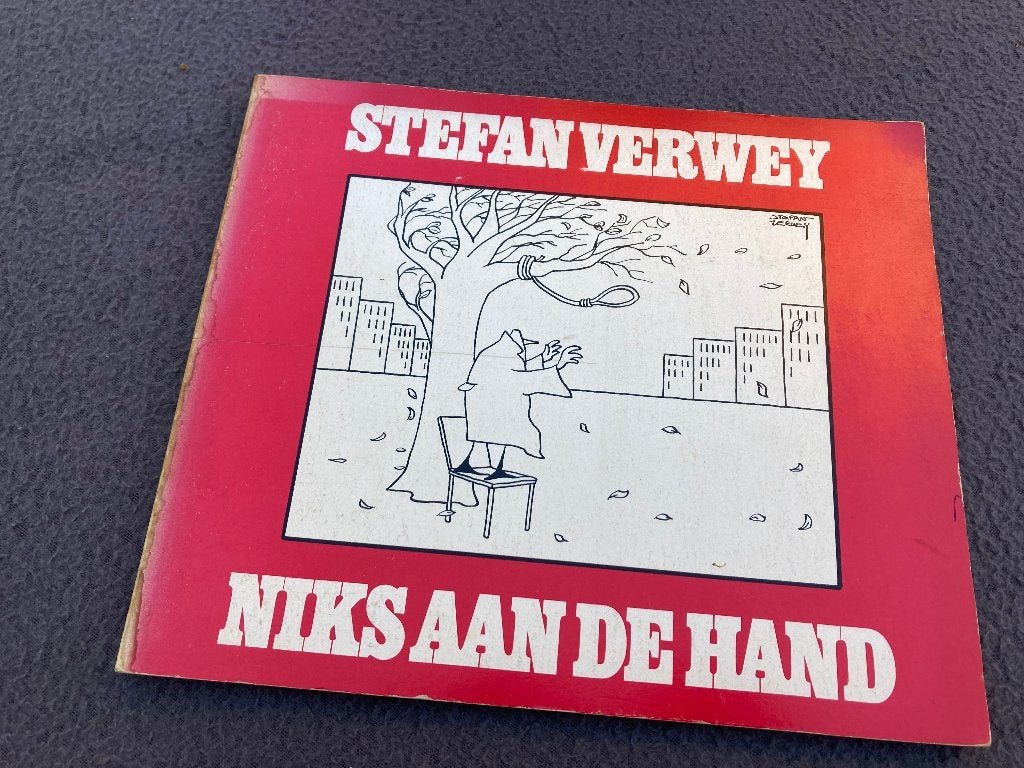 📕 Stefan Verwey - Niks aan de hand - De harmonie, Ophalen of Verzenden, Gelezen, Moppen