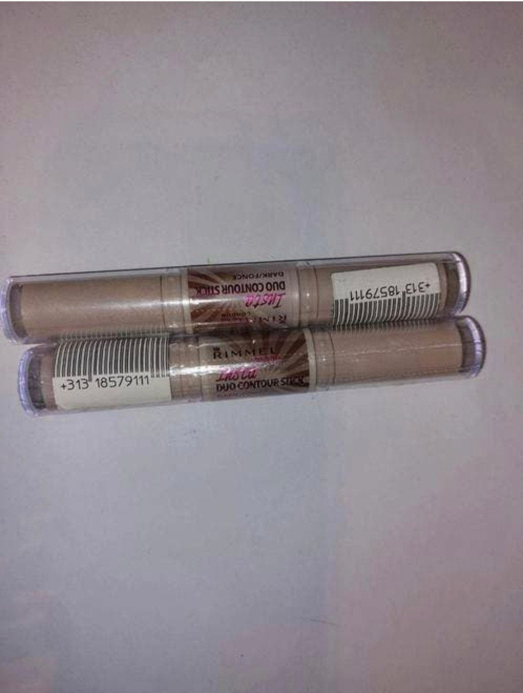 2 nieuwe Rimmel insta duo contour stick (advr 135 ), Overige kleuren, Gehele gezicht, Nieuw, Ophalen of Verzenden