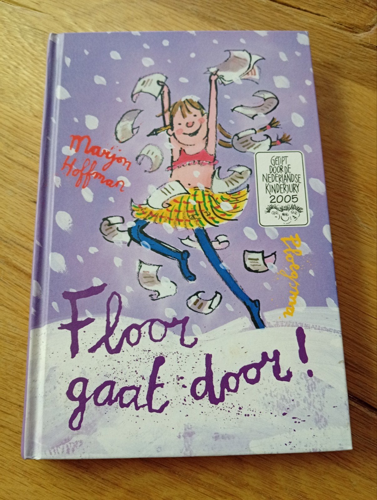 Floor gaat door! - Marjon Hoffman (Kinderboek), Ophalen of Verzenden, Zo goed als nieuw, Fictie, Marjon Hoffman