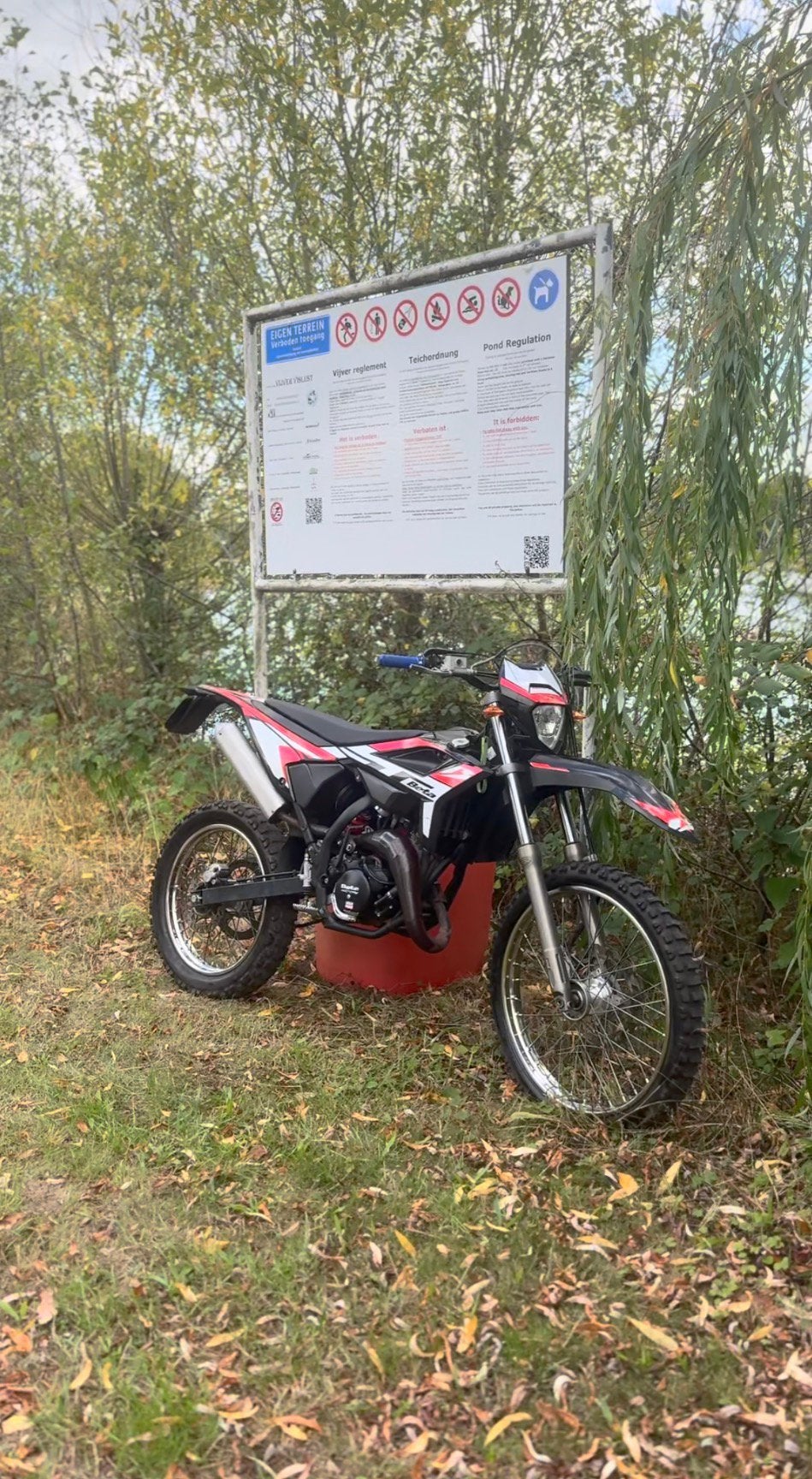 Beta rr 50 enduro 2023, Fietsen en Brommers, 6 versnellingen, 49 cc, Zo goed als nieuw, Ophalen