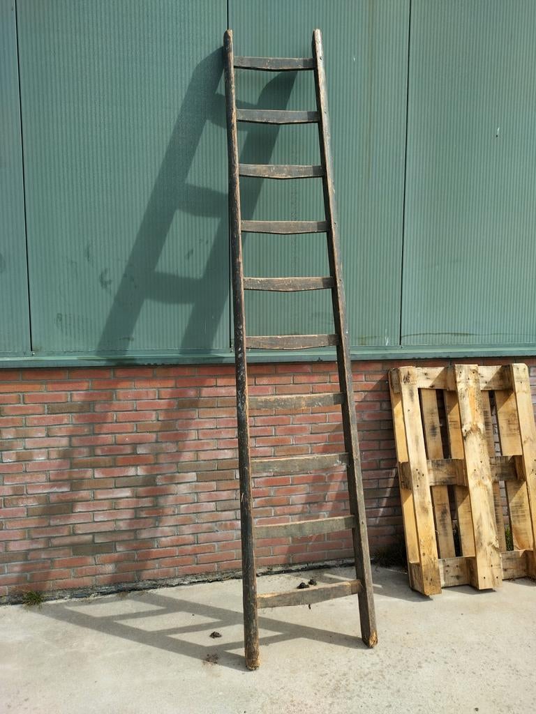 Oude houten ladder, Ophalen, Gebruikt, Ladder, 2 tot 4 meter