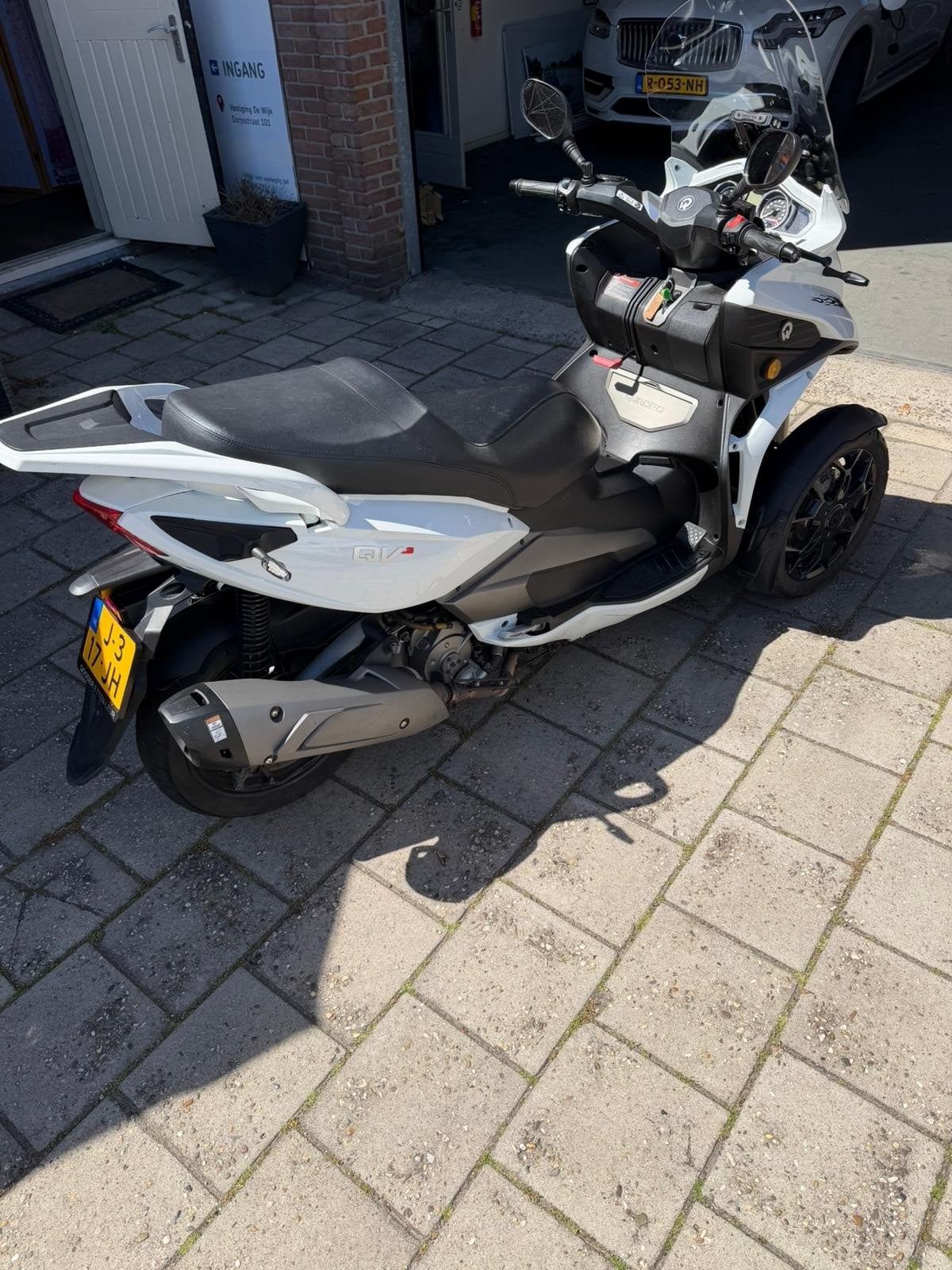 Quadro QV3 Motorscooter - Wit - Zo goed als nieuw, 400 cc, Maximaal 45 km/u, Ophalen of Verzenden, Zo goed als nieuw