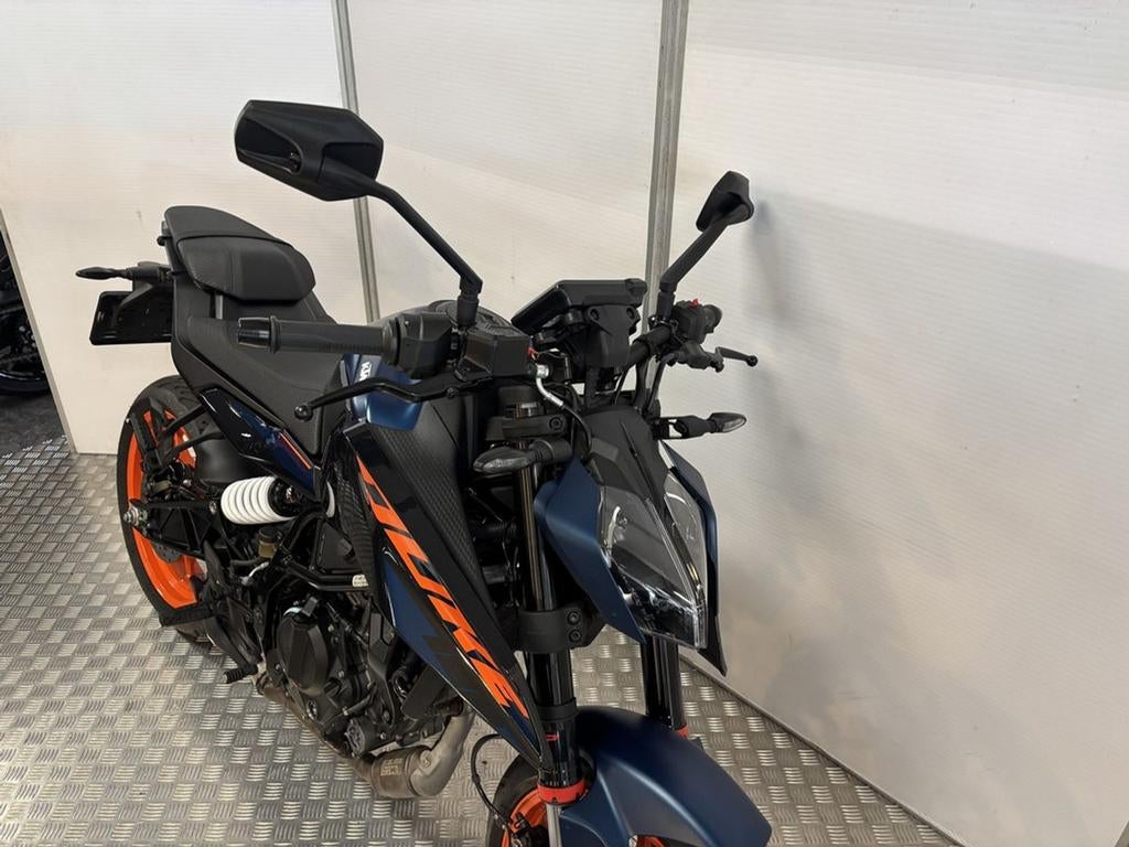 KTM Duke 125 ABS (bj 2025), KTM, Bedrijf, Onbekend, 125 cc