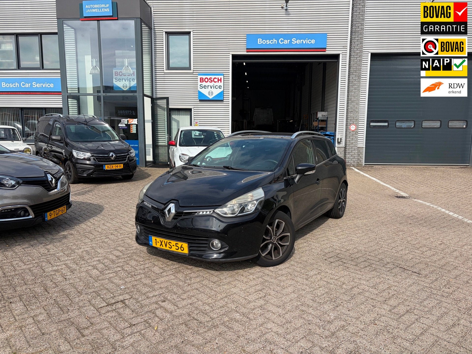 Renault Clio Estate 0.9 TCe Night&Day, Stof, Zwart, Met garantie (alle), Zwart