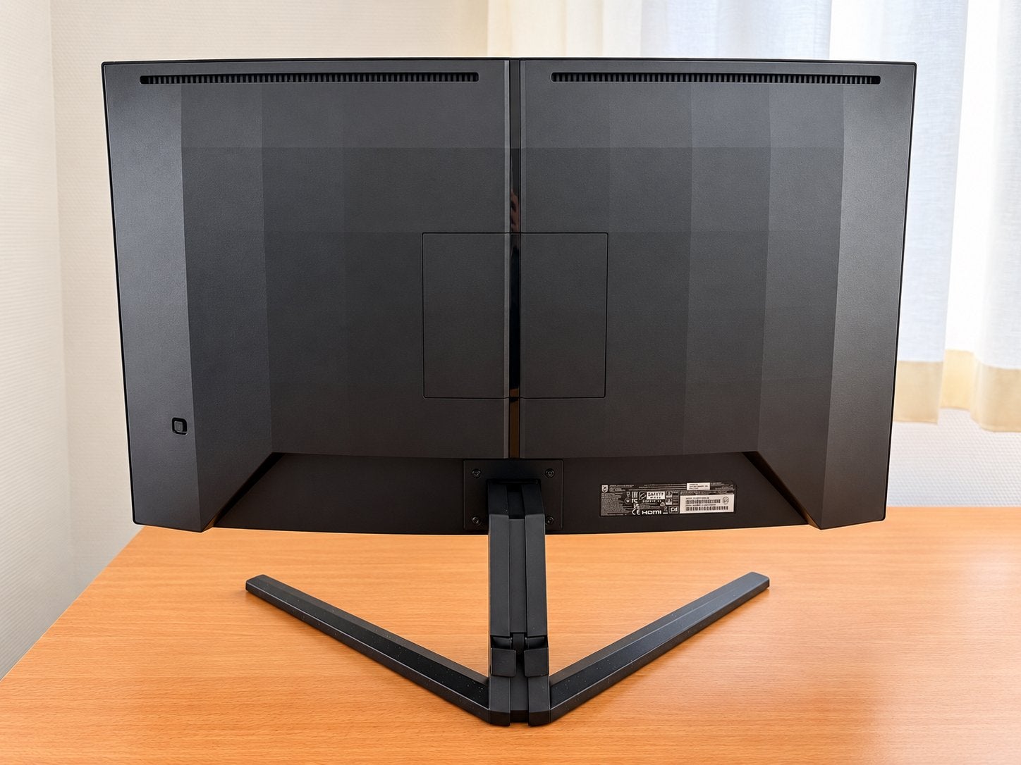 Foto 3 van Philips Evnia 32 inch 180HZ Curved Gaming Monitor 32M2C3500L