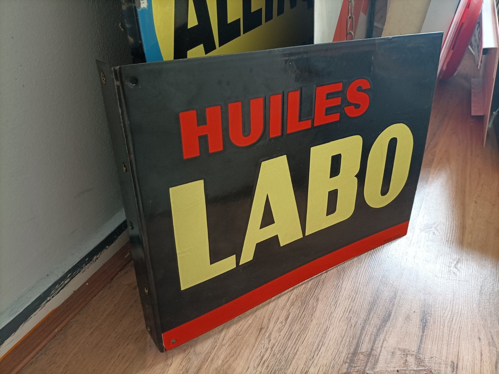 emaille bord LABO uithangbord - olie merk, Verzamelen, Ophalen of Verzenden, Gebruikt, Reclamebord
