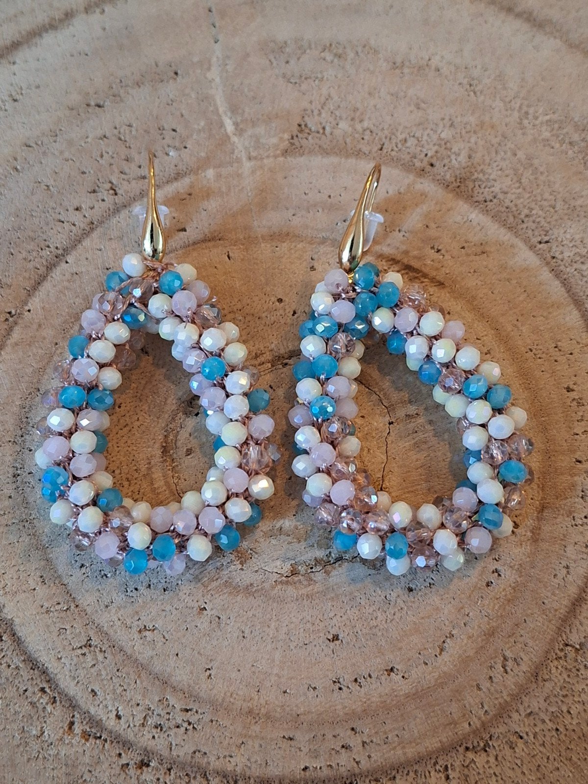 Nieuwe meerkleurige druppel oorbellen., Sieraden, Tassen en Uiterlijk, Oorbellen, Overige materialen, Hangers, Overige kleuren