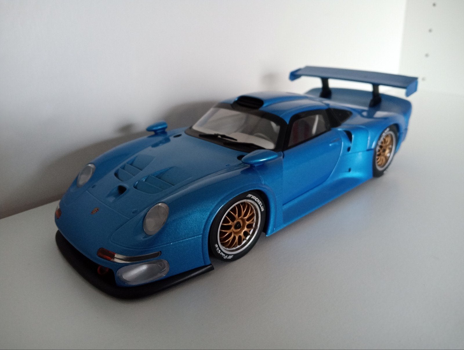 UT Models Porsche 911 GT1, Ophalen of Verzenden, Zo goed als nieuw, Auto, UT Models