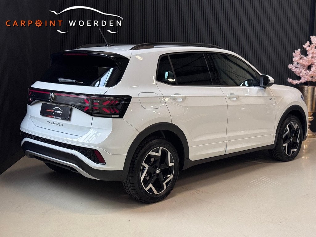 Volkswagen T-CROSS 1.5 TSI R-Line DSG | IQ LED | CAMERA | TR, T-Cross, 4 cilinders, 150 pk, Alcantara