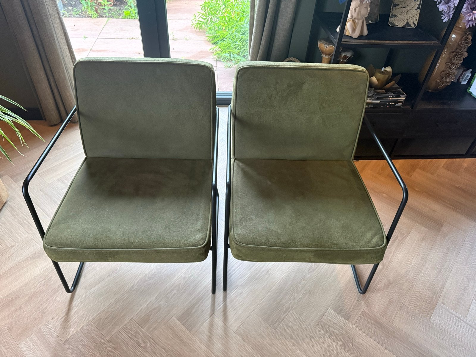 2 ByBoo stoelen - Groen met zwart metalen frame, Ophalen, Gebruikt, Twee, Overige kleuren