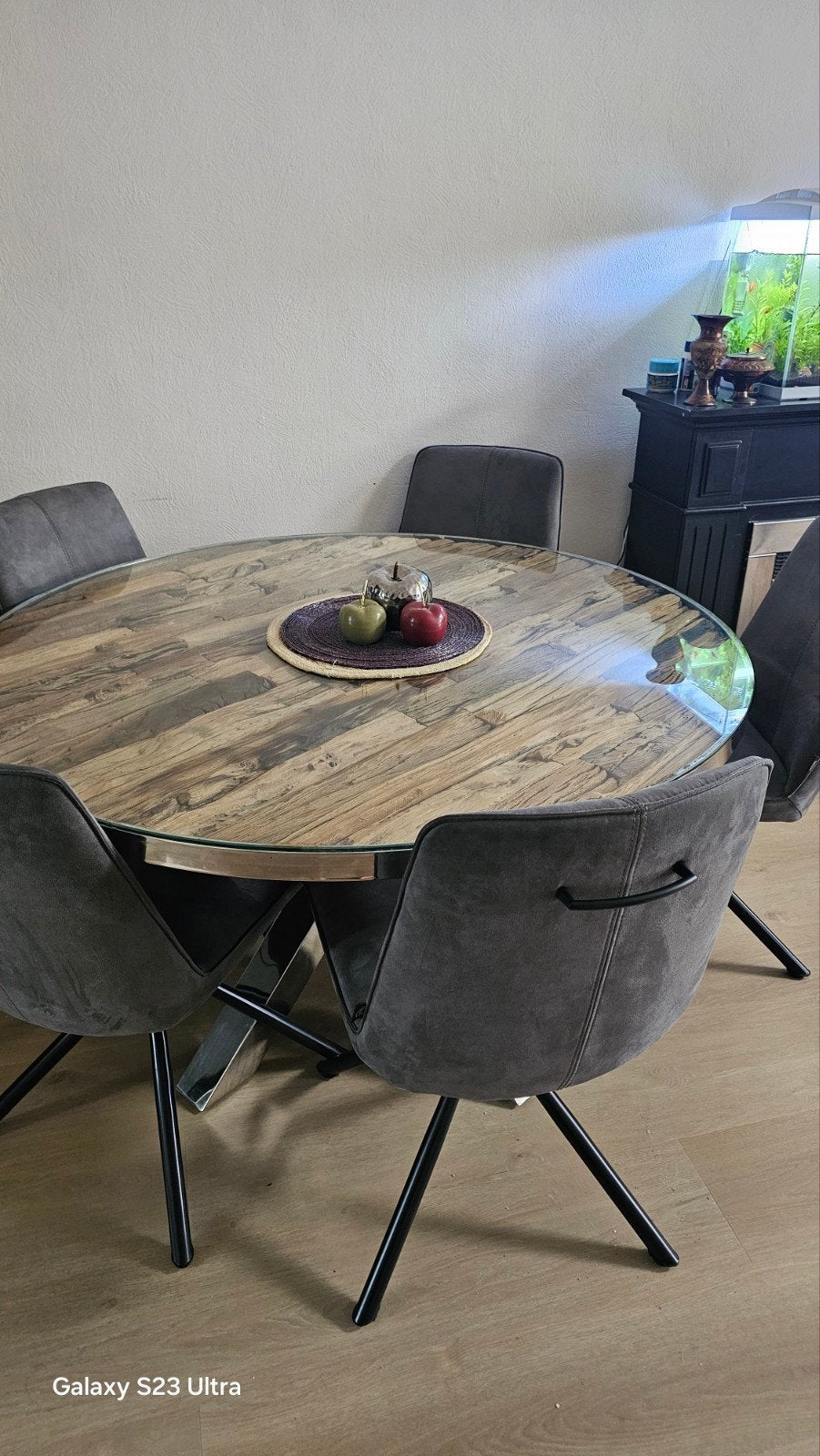 Moderne ronde eettafel met glazen blad en twee salontafels, Huis en Inrichting, Ophalen, Modern, Industrieel, Rond, Zo goed als nieuw