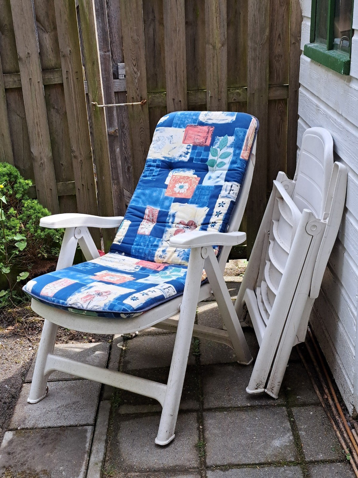 Verstelbare kunststof tuinstoelen met kussens, Ophalen, Gebruikt, Kunststof, Verstelbaar