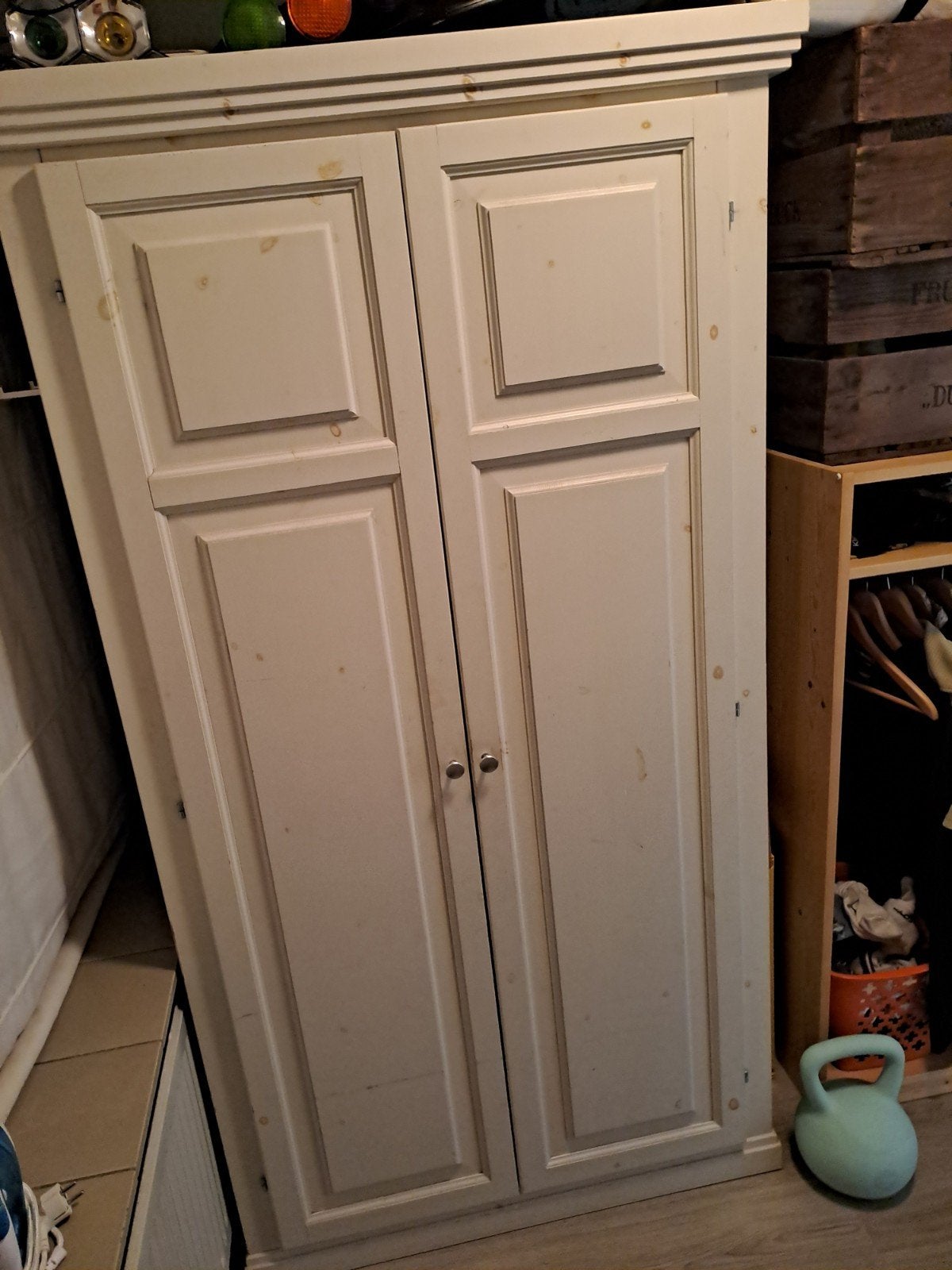 Witte kledingkast met hang- en legruimte, Ophalen, Met deur(en), Gebruikt, 100 tot 150 cm