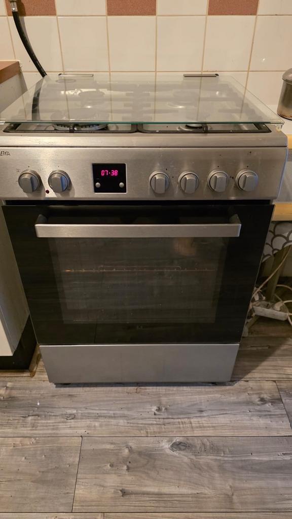 Gasfornuis 60x60 in goede staat, Witgoed en Apparatuur, Fornuizen, Gebruikt, 60 cm of meer, Gas, Vrijstaand