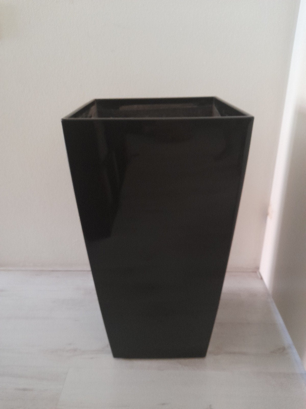 Moderne Zwarte Bloempot/Plantenzuil, Tuin en Terras, Kunststof, Gebruikt, Vierkant, Balkon