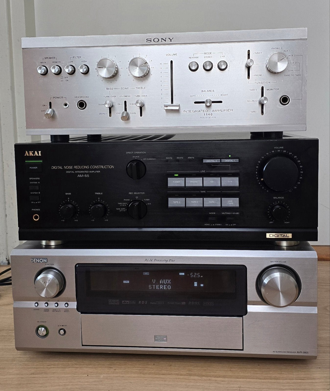 3 ️❗️defecte️❗️ versterkers: Sony, Akai, Denon - voor onderd, Overige systemen, Niet werkend, 120 watt of meer, Ophalen
