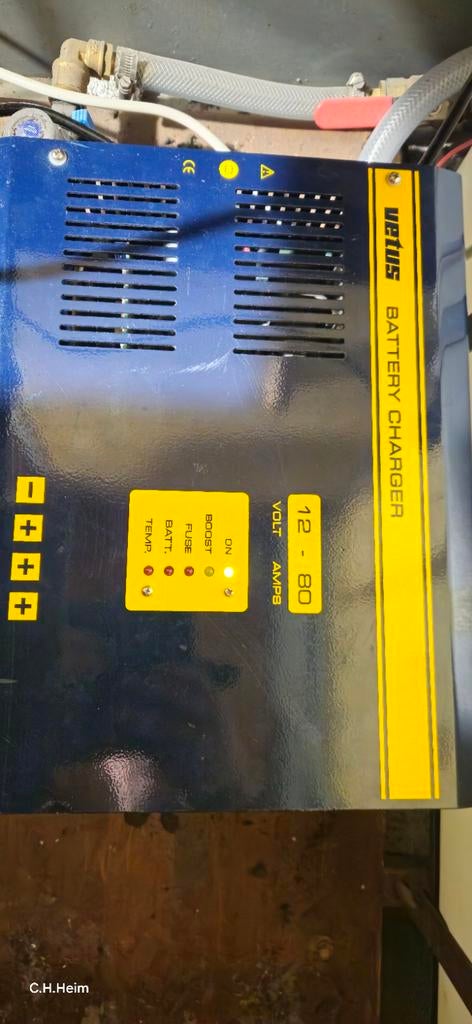 Vetus Acculader 12V 80A - Betrouwbaar en Krachtig, Auto-onderdelen, Ophalen of Verzenden