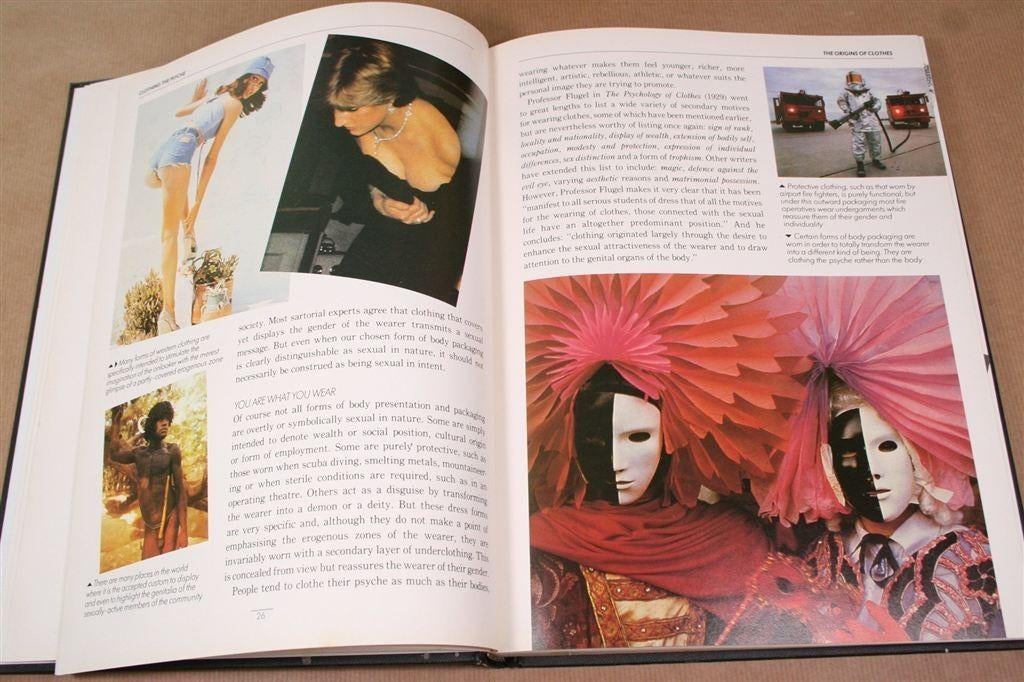 Body Packaging — Visueel boek over seksuele expressie, Ophalen of Verzenden, Gelezen, Overige onderwerpen, Achtergrond en Informatie