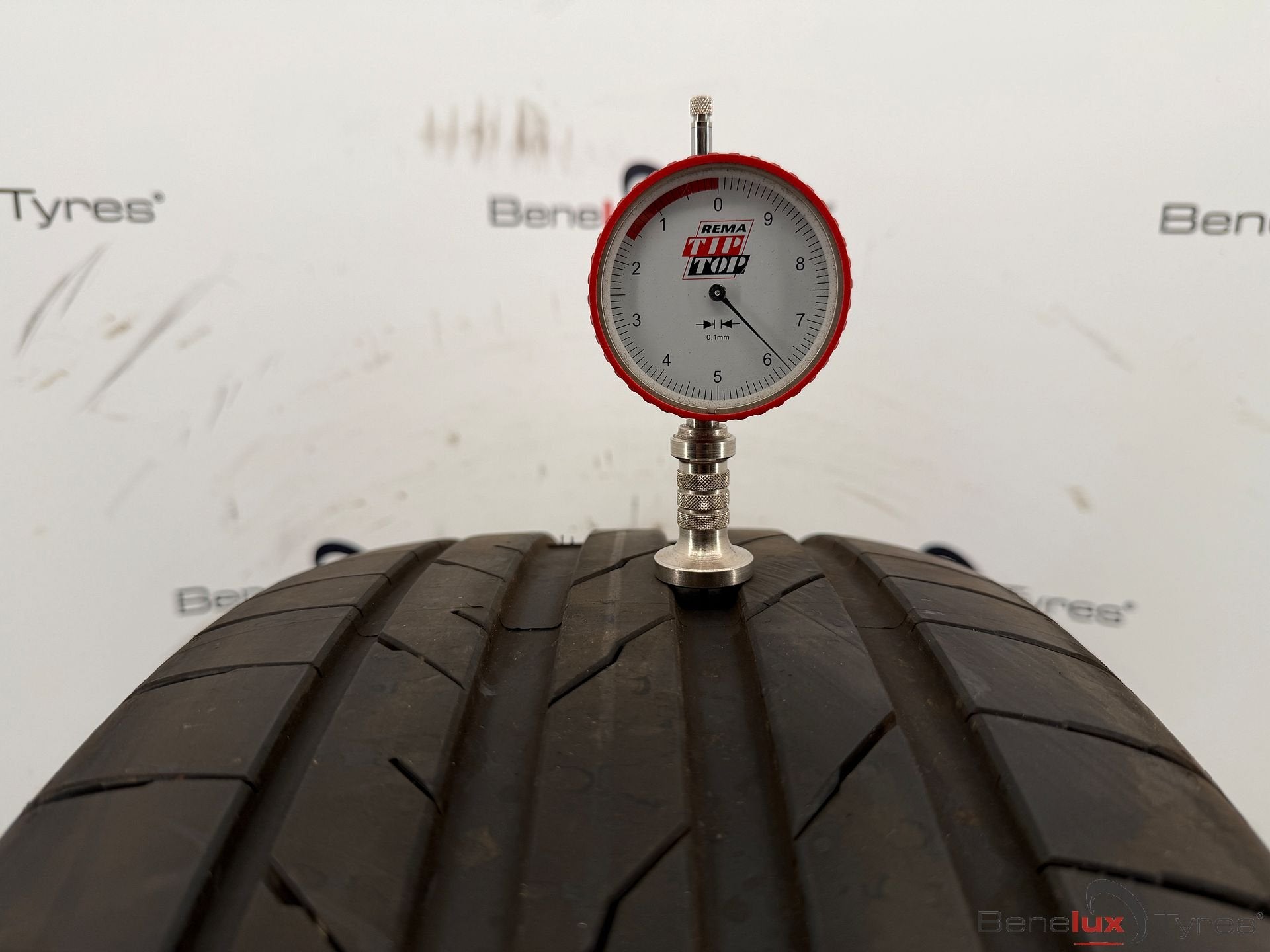 zgan demo 255/45R19 Hankook EVO 255/45 R19 255/45/19 2554519, 19 inch, Gebruikt, 255 mm, -
