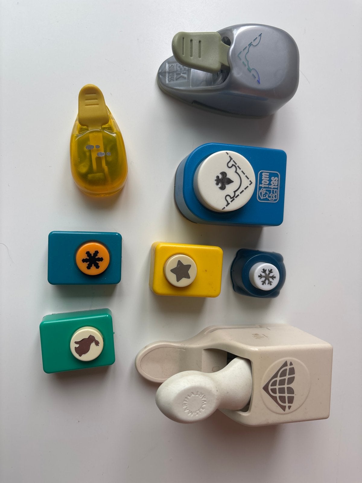 Set van 8 ponsen voor knutselen - diverse vormen, Geschikt voor snijden, Gebruikt, Gereedschap of Toebehoren, Meerkleurig