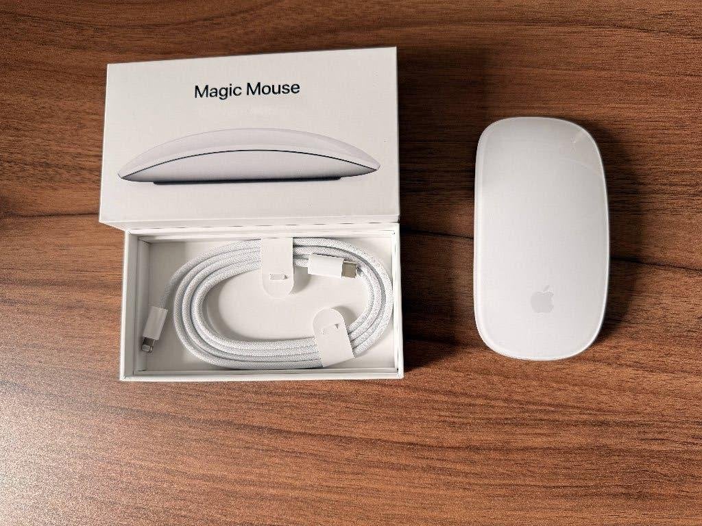 Apple Magic Mouse Wit + kabel -> NIEUW IN DOOS, Ophalen, Muis, Nieuw, Draadloos
