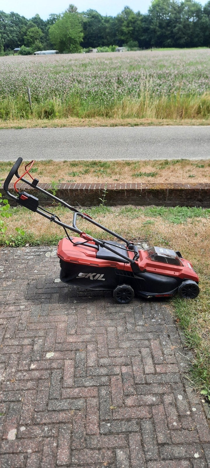 SKIL Accu Grasmaaier 40V (2x20V), Cirkelmaaier, Accu-grasmaaier, Ophalen of Verzenden, Zo goed als nieuw