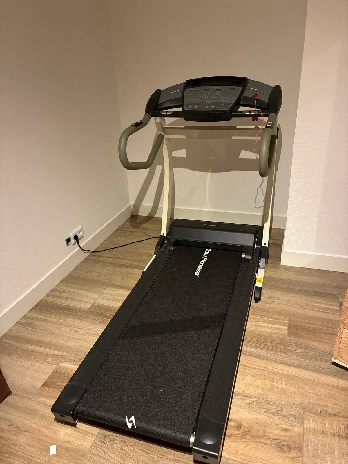 Flow Fitness Runner Loopband - Zo goed als nieuw, Sport en Fitness, Fitnessapparatuur, Ophalen, Zo goed als nieuw, Metaal, Loopband