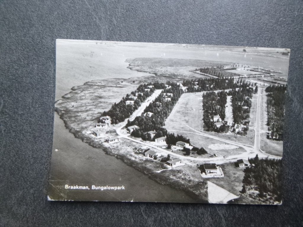 Hoek, Braakman bungalowpark luchtfoto 1969, Verzamelen, Ansichtkaarten | Nederland, Verzenden, 1960 tot 1980, Gelopen, Noord-Brabant