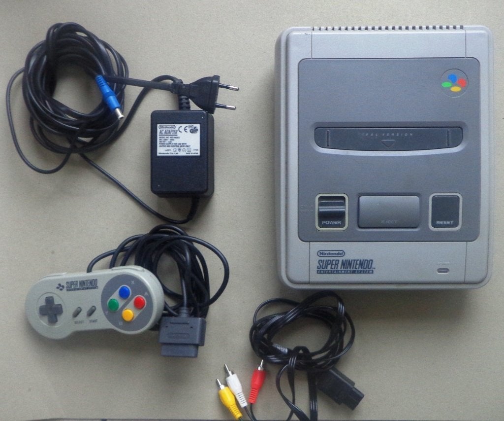 Super Nintendo + aansluitkabels + originele controller, Ophalen of Verzenden, Gebruikt, Met 1 controller