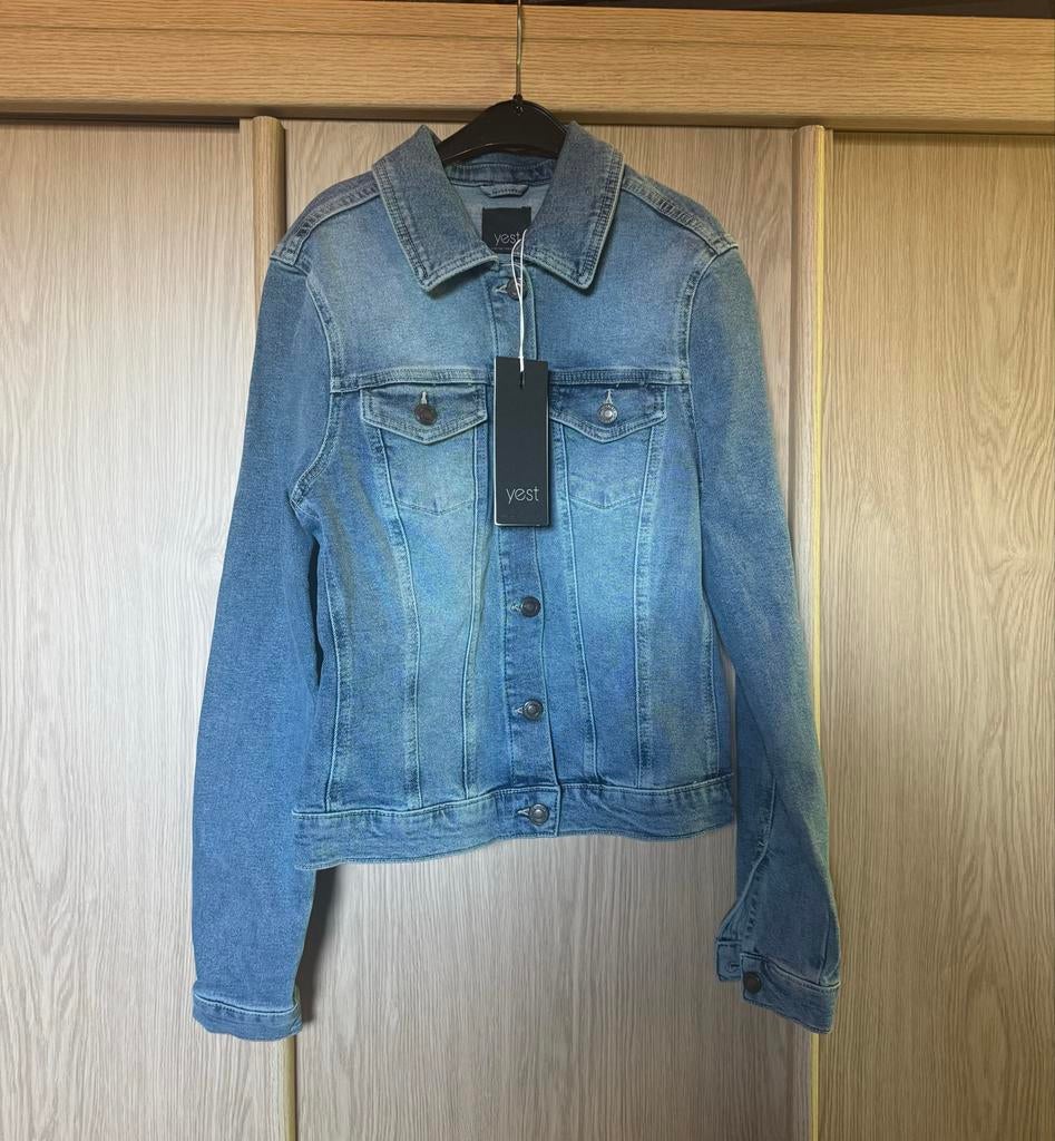 Nieuwe YEST spijkerjasje maat 34- Lichtblauw denim, Ophalen of Verzenden, Nieuw, Maat 34 (XS) of kleiner, Blauw