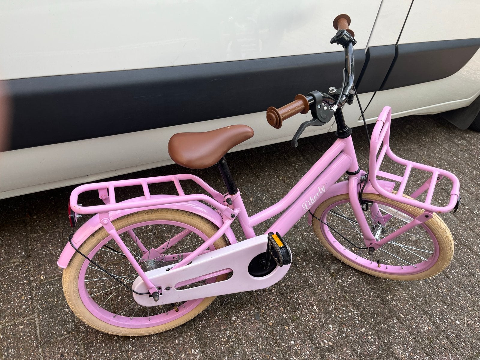 Roze kinderfiets Liberty, Fietsen en Brommers, Fietsen | Kinderfietsjes, Ophalen of Verzenden, Gebruikt, Terugtraprem, 16 tot 20 inch