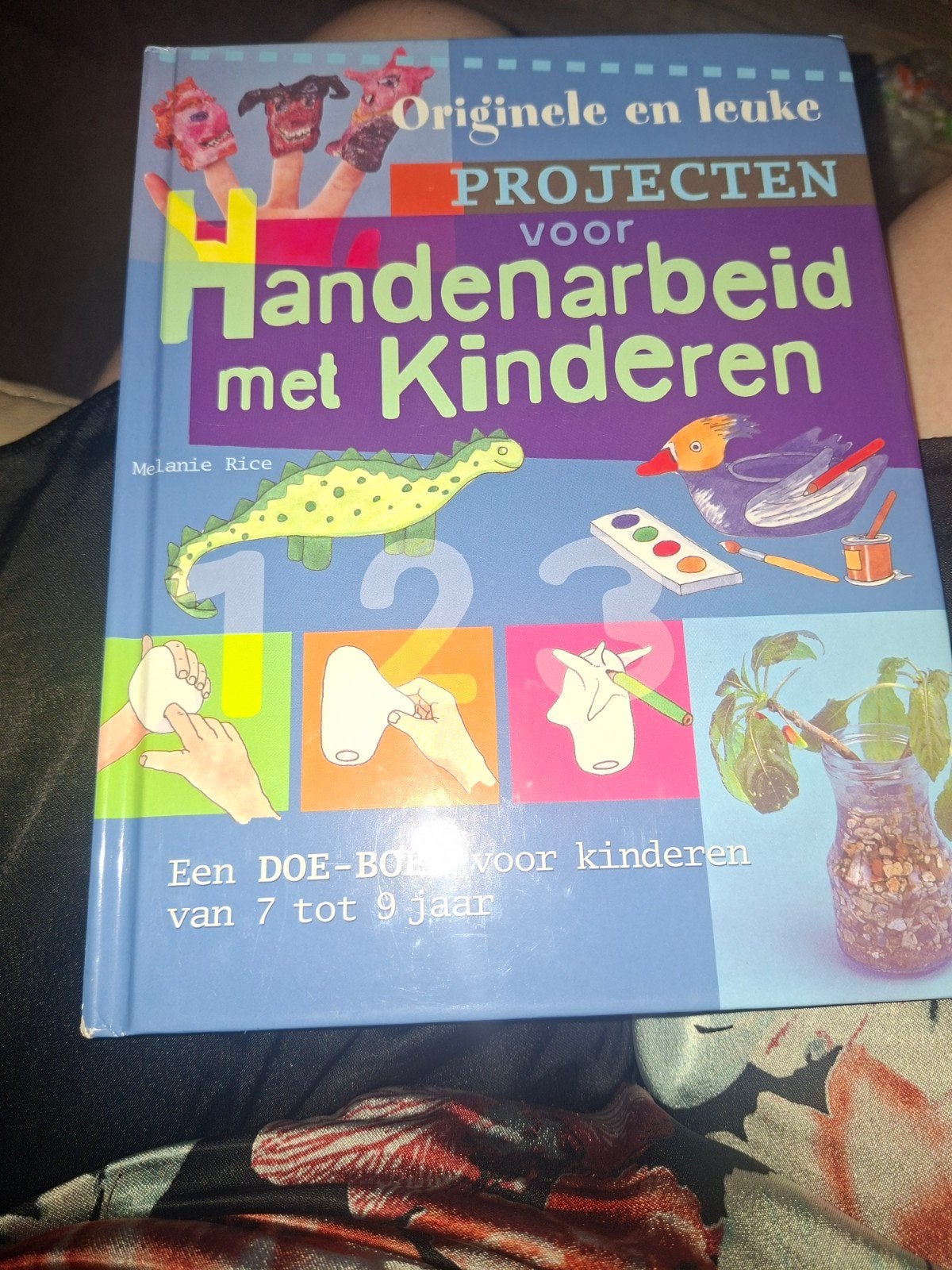 Handenarbeid met kinderen  doe boek, Ophalen of Verzenden, Zo goed als nieuw, Overige onderwerpen