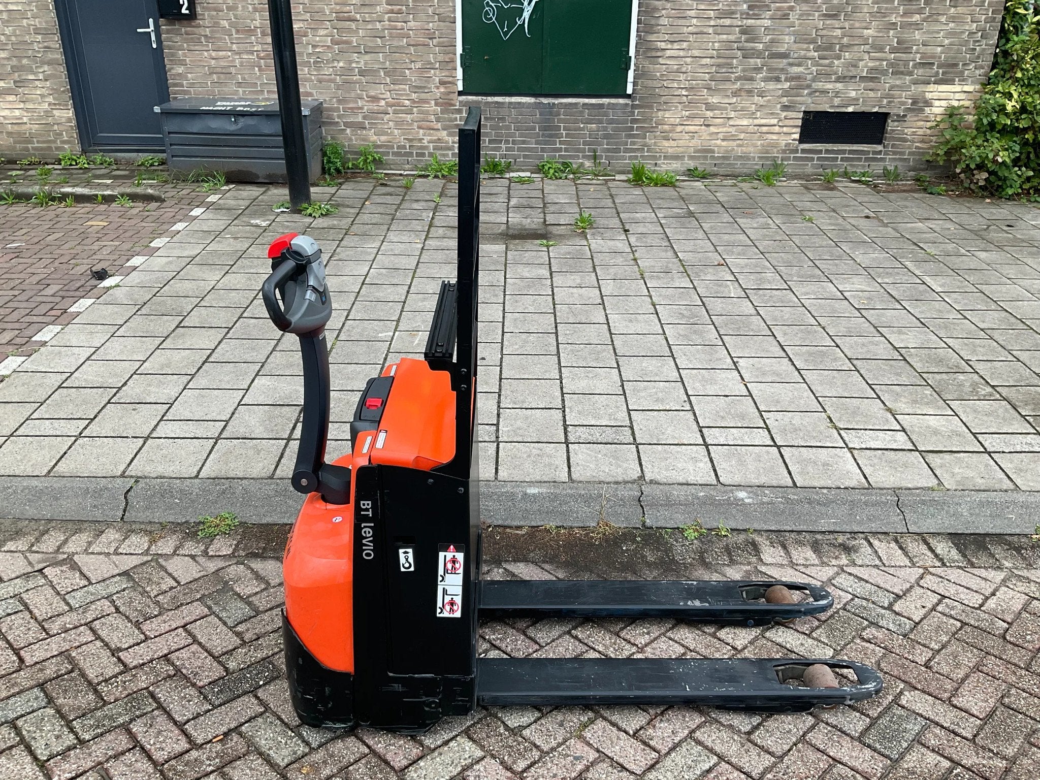Toyota LWE160 1600KG LITHIUM PALLETWAGEN / HEFTRUCK, Toyota, 1000 tot 2000 kg, Marconistraat 2
3133KL  Vlaardingen, NL, Yilmaz Heftrucks