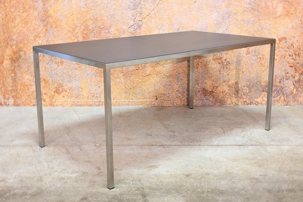 ZGANieuw! Metaform S30 design eettafel, Huis en Inrichting, Tafels | Eettafels, Overige houtsoorten, Zo goed als nieuw, Vijf personen of meer