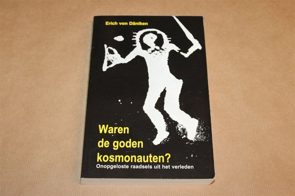 Waren de Goden Kosmonauten? — Von Däniken, 2010, Ophalen of Verzenden, Gelezen, Overige onderwerpen, Achtergrond en Informatie