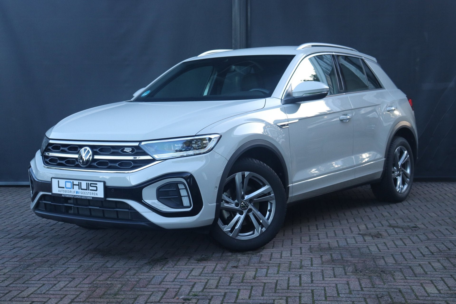 Volkswagen T-Roc 1.0TSI R-Line | ACC | CARPLAY | VIRTUAL | L, Voorwielaandrijving, Stof, Gebruikt, Wit