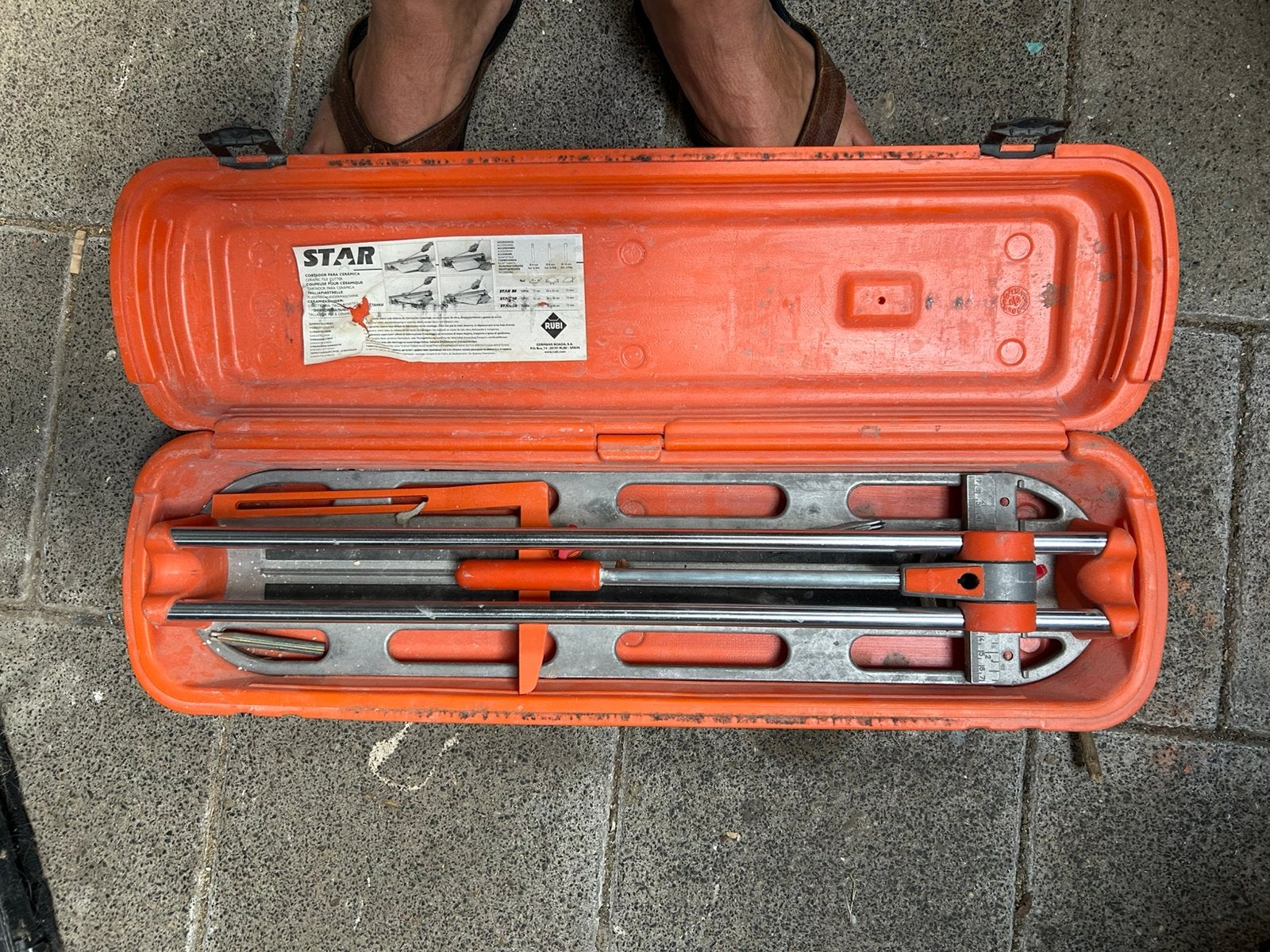 Tegel snijder, Ophalen, Gebruikt