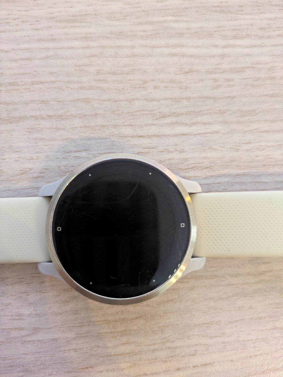 Foto 3 van Garmin Venu 2S - Crème/Zilver Smartwatch