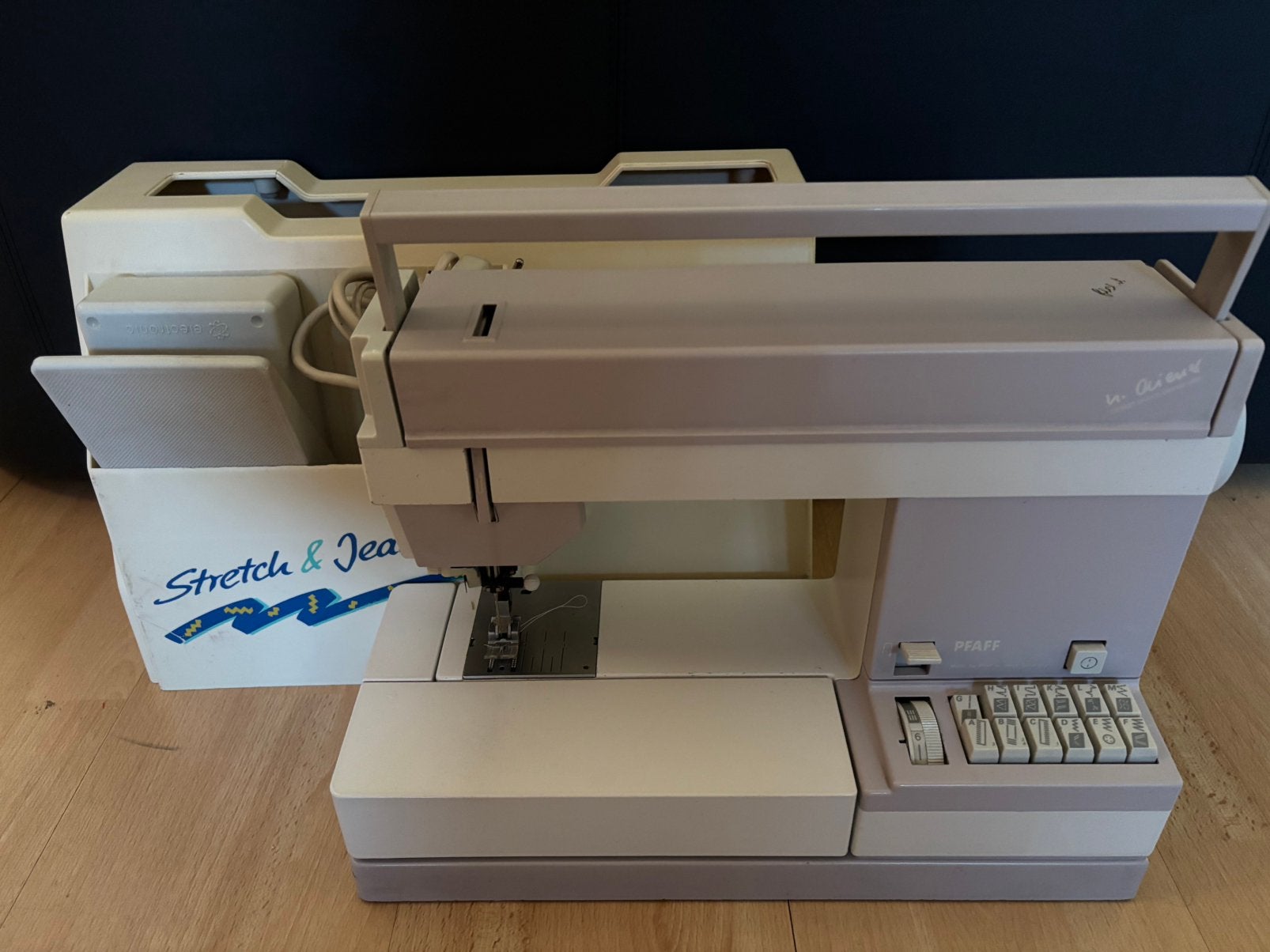 Vrije arm Pfaff  0100A IDT in perfecte nieuwstaat, Ophalen of Verzenden, Zo goed als nieuw, Naaimachine, Pfaff