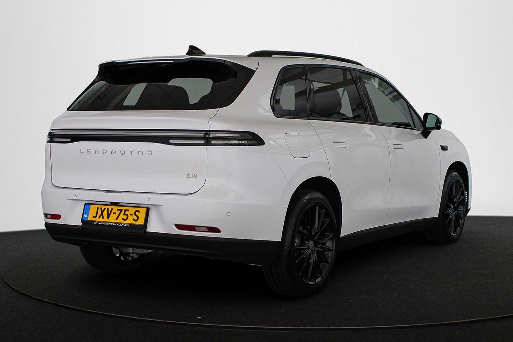 Leapmotor C10 REEV Design 28.4 kWh, Auto's, Leapmotor, Automaat, Achterwielaandrijving, Gebruikt, 4 cilinders