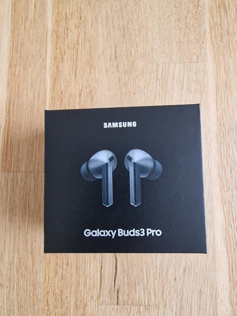 Samsung galaxy Buds3 pro  nieuw, Telecommunicatie, Mobiele telefoons | Oordopjes, Ophalen, Bluetooth, In gehoorgang (in-ear), Zilver