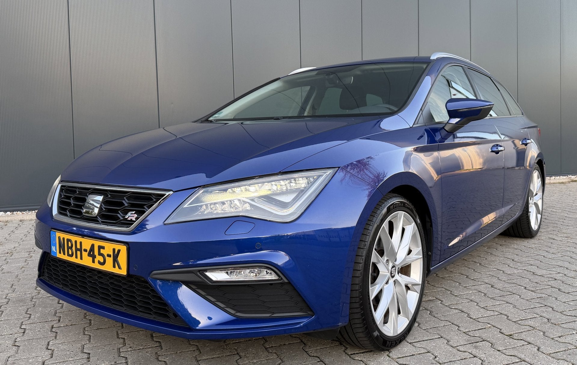 Seat LEON ST 1.5 TSI FR 150PK 2019 LED ACC Stoelverw., Auto's, Dealer onderhouden, 4 cilinders, 150 pk, Alcantara