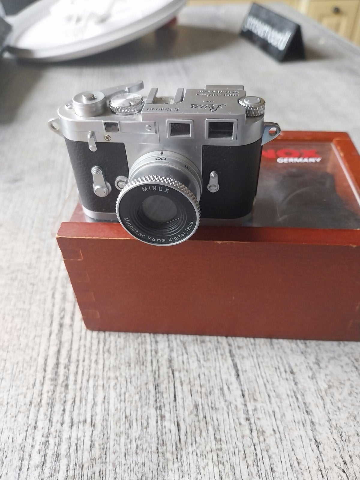 Minox Digital Classic Camera Leica M3 2.1, Handleiding, Leica, Ophalen of Verzenden, Zo goed als nieuw